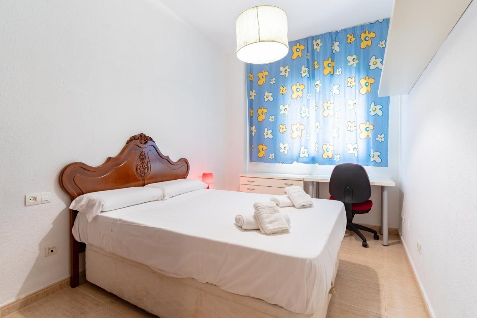 Guestready - Bella Casa En La Plaza De La Merced Малага Екстер'єр фото